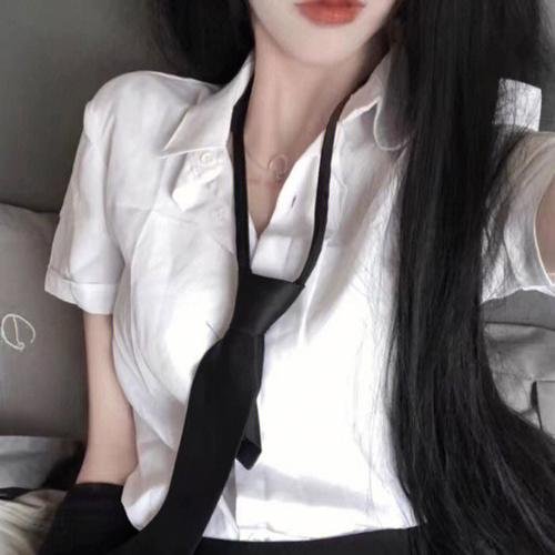 错视画的利牙 封面
